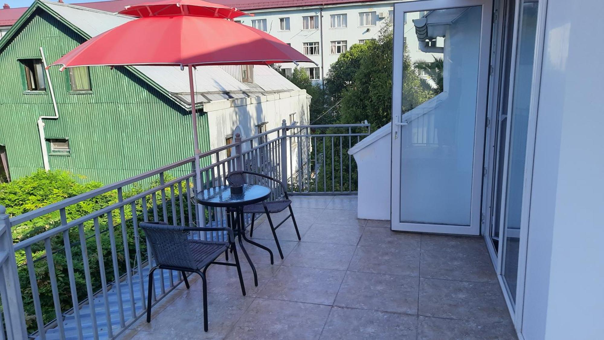 Guesthouse Next To Beach Batumi Exterior foto