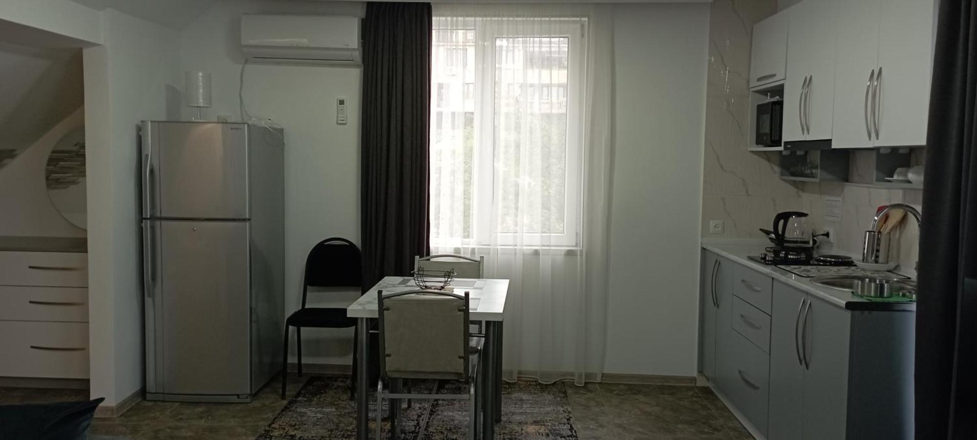 Guesthouse Next To Beach Batumi Exterior foto